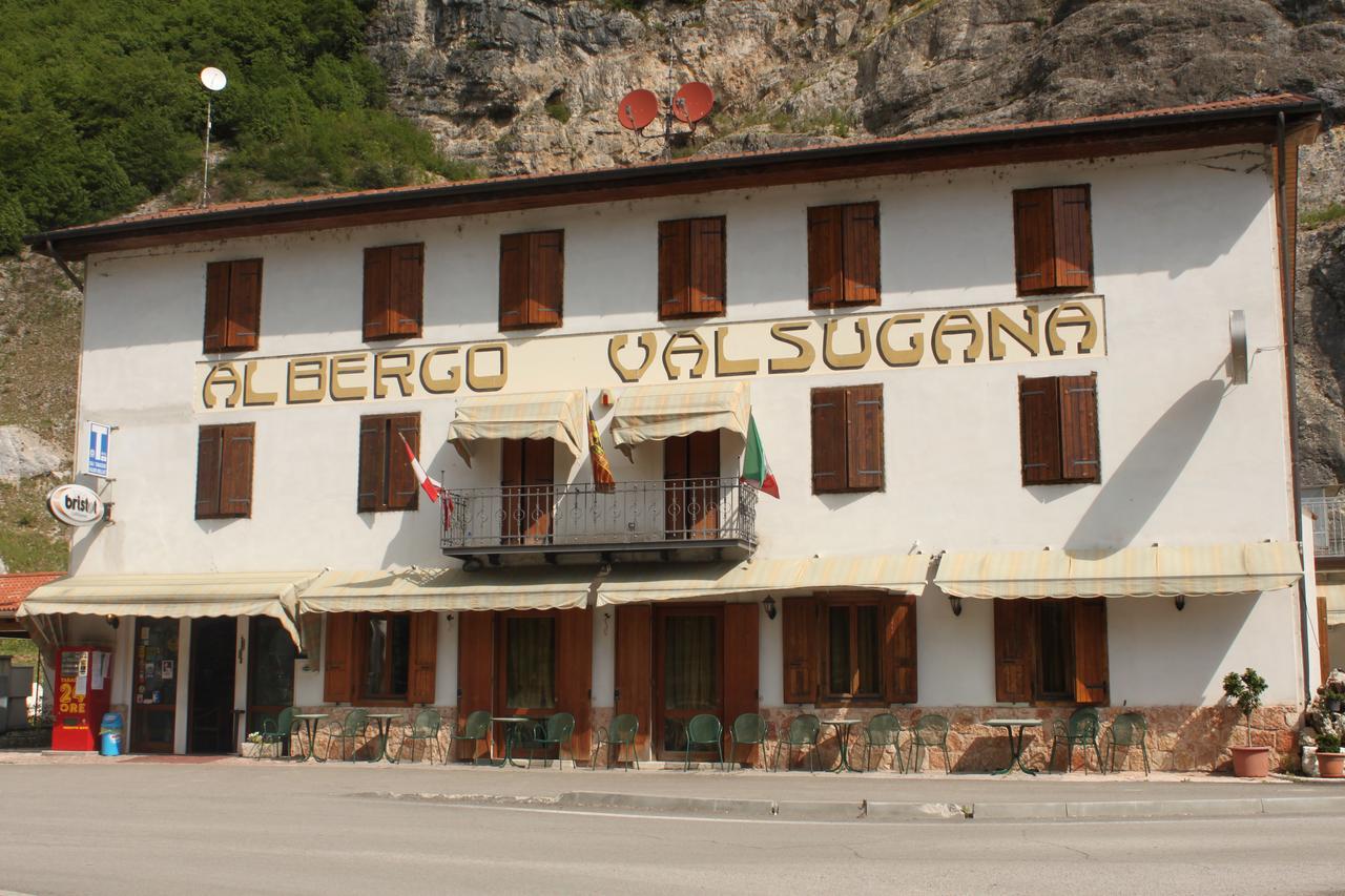Albergo Ristorante Valsugana Primolano Bagian luar foto