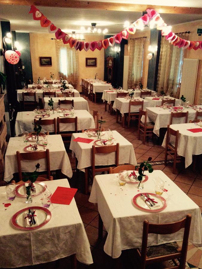 Albergo Ristorante Valsugana Primolano Bagian luar foto